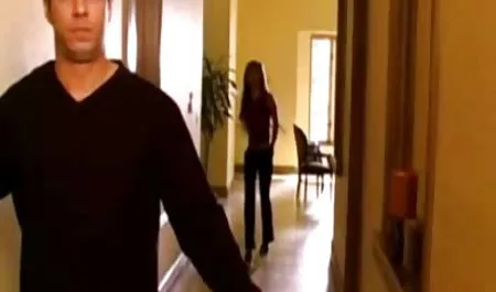 گابریلا روسی با ضربان زدن مناسب الاغ شد خاطرات سکس با خاله