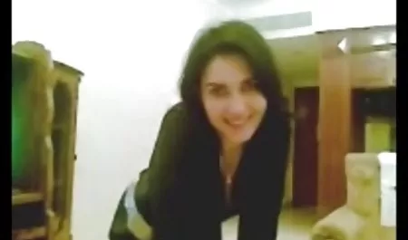 MILF Fucks جوان خاطرات سکسی جذاب گل میخ