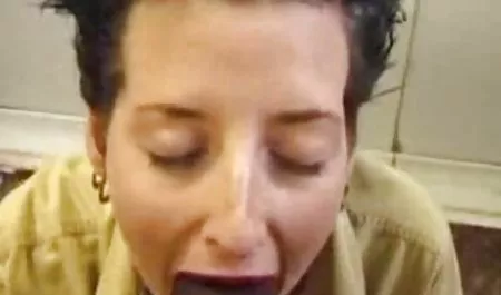 Daria Glower و Janet خاطرات سکس با زن عمو Peron Gangbanged