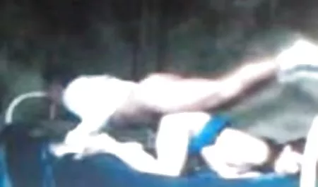 andrea خاطرات واقعی از سکس passe le balai avant de sucer