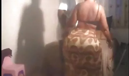 BBW MILF در جوراب مشکی خاطرات سکس از کون با انگشت بر روی نیمکت